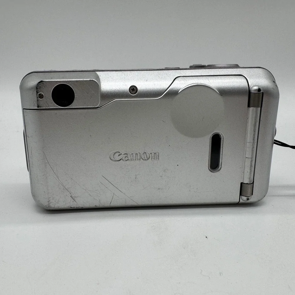 Canon Sure Shot 115u Date 35mm Film Camera Silver 38-115mm Zoom for Parts Repair